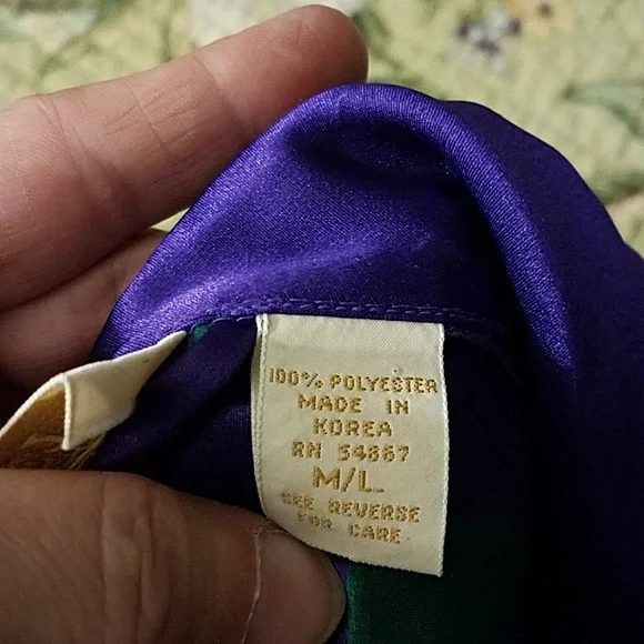 Vintage Victoria's Secret Gold Label Robe - Picture 15 of 16